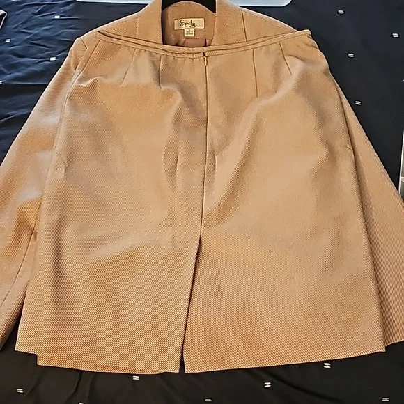 Emily Women’s Blazer and skirt Set size 14 Camel Washable - Picture 8 of 8
